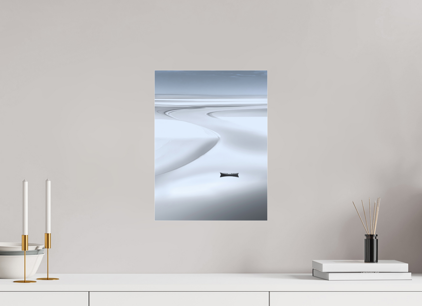 30 x 40 cm, Fine Art Pigmentdruck hinter Acrylglas Boot im Wattenmeer