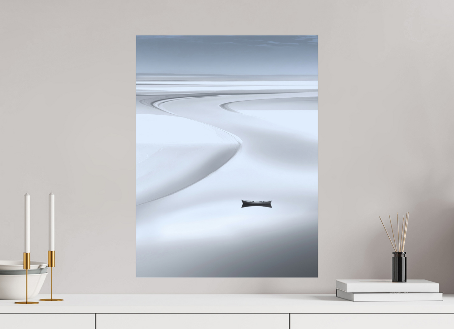 45 x 60 cm, Fine Art Pigmentdruck hinter Acrylglas Boot im Wattenmeer